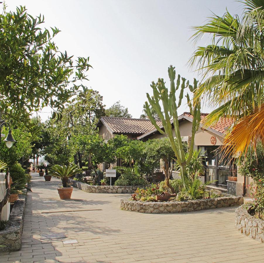 Costa Degli Dei Resort Capo Vaticano Luaran gambar