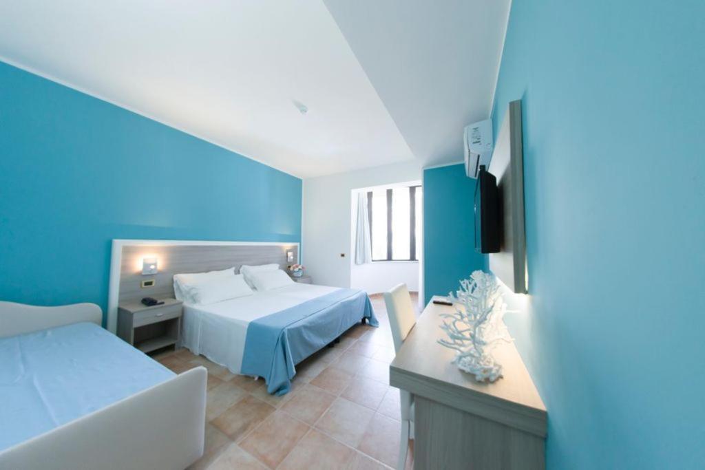 Costa Degli Dei Resort Capo Vaticano Luaran gambar