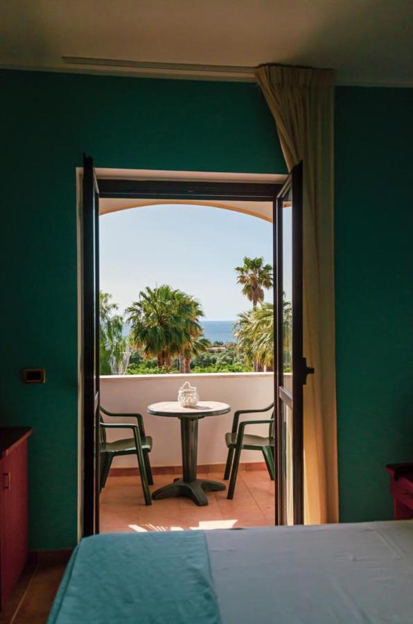 Costa Degli Dei Resort Capo Vaticano Luaran gambar